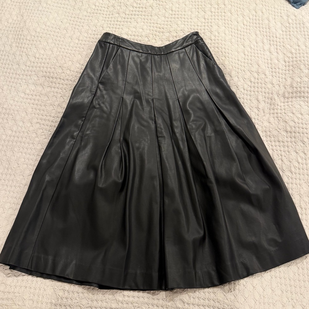 Chic Black A-Line Leather Skirt